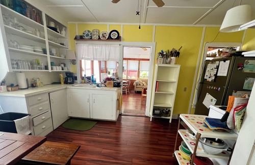Lakeside House | Spacious 5 Bedroom House On Double Lot In Lakeside One Block From The Lake!