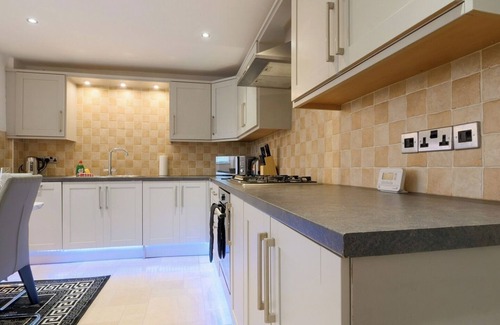 Sunderland House | Spacious 5B Sunderland Home for Groups and Families