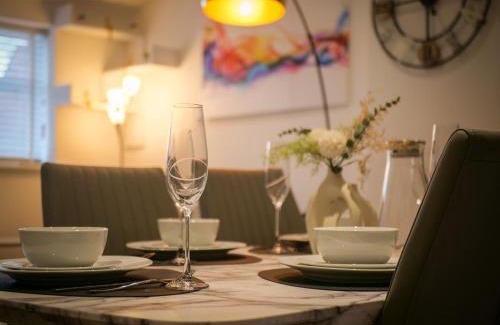 Sunderland House | Spacious 5B Sunderland Home for Groups & Families