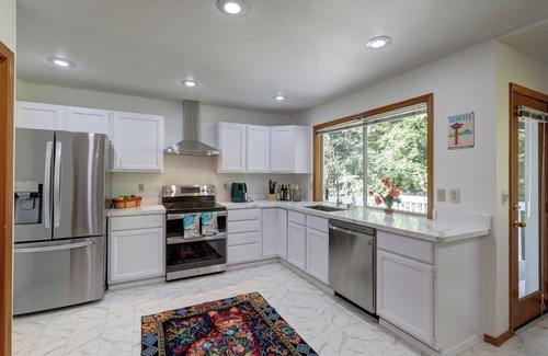Des Moines House | Spacious 5bd home Close Redondo Beach+Valley hospital with AC in Des Moines WA