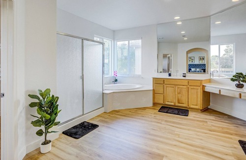 Antioch House | SPACIOUS 5BD HOME | POOL TABLE | BBQ GRILL | GAMES