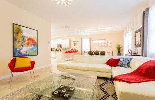 Davenport House | Spacious 5BR Private Pool Beautiful Decor