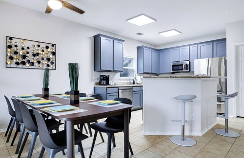 San Antonio House | Spacious 5BR Retreat with Pool & Outdoor Games