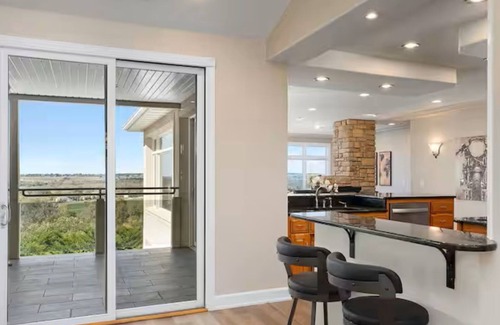 Bismarck House | Spacious 5BR River Retreat - Pool, Sauna, Golf & Stunning Views
