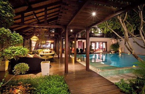 Sanur Kauh Villa | Spacious 6-bedroom villa near Mertasari Beach