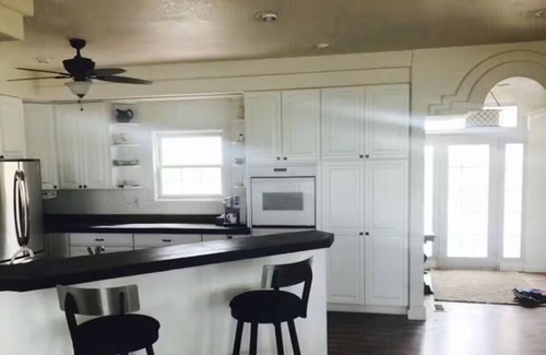 Whitetail House | Spacious 6-bedroom house with hot tub and heated indoor pool lovely Ogallala
