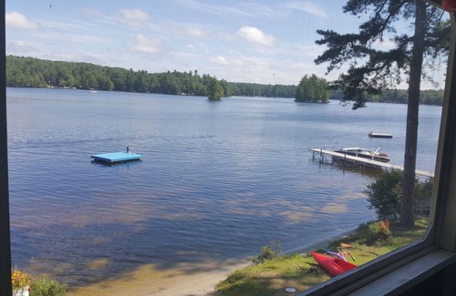 Gray House | Spacious 6-bedroom waterfront home with WiFi, in beautiful Gray.