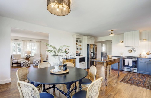 Gordonville House | Spacious 6bdrm house with AC and WiFi/Family Friendly/HOT TUB