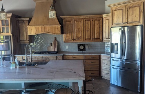 Heber House | Spacious 7-bedroom house near Park City 10 miles away from resorts
