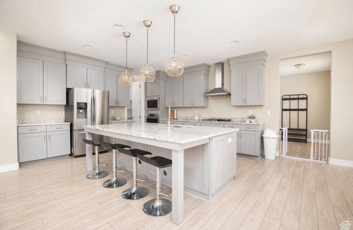 Vineyard House | Spacious 7-bedroom home perfect for friends and family in charming Vineyard!