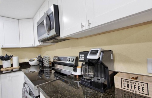 Greater Palm River Point CDC House | Spacious 7-Bedroom Retreat for Groups & Families