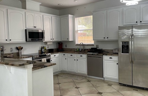 Vista East House | Spacious 7BR Home w/Lakeview & Hidden Rooms