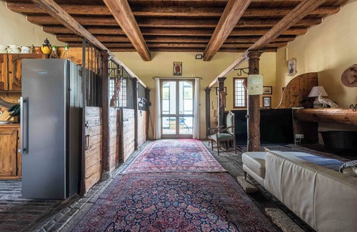 San Pietro Viminario Villa | Spacious 9-AC-bedroom villa 500mq near Venice