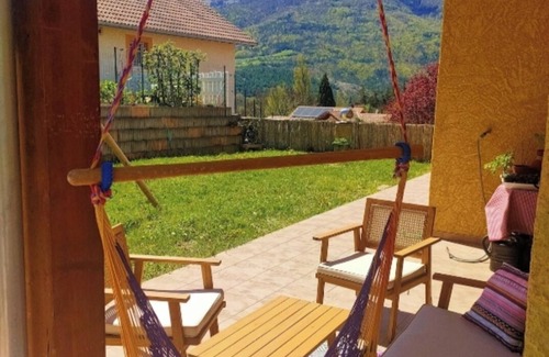 La Roche-des-Arnauds Apartment | Spacious and cosy upstairs villa in the mountains