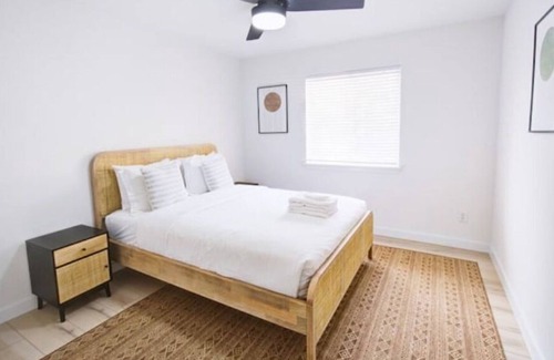 Farmers Branch House | Spacious Addison 3BR Gem