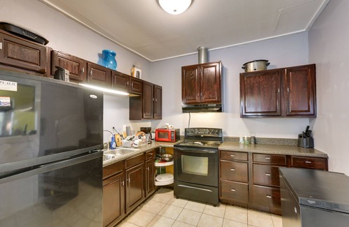 Albany House | Spacious Albany Retreat Near Flint River Trail!