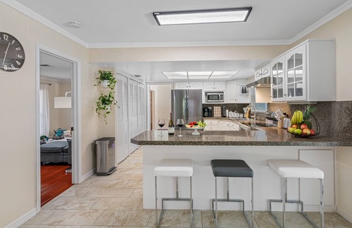 Brandon House | Spacious & Amazing Home w/Big Pool and Patio