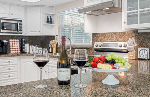 Brandon House | Spacious & Amazing Home w/Big Pool and Patio