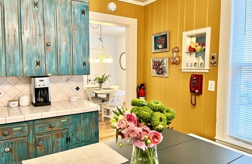 Yarmouth Apartment | Spacious and bright, 1st floor apartment in Historical Yarmouth Village