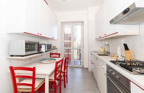 Crocetta Apartment | Spacious and bright apartment in convenient area