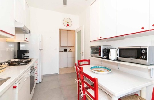 Crocetta Apartment | Spacious and bright apartment in convenient area