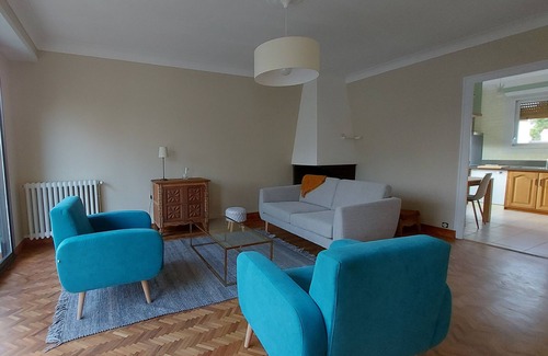 Le Hameau Apartment | Spacious and bright apartment in villa with terrace and garden