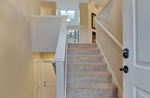 Covington House | Spacious and Bright Home Away From Home