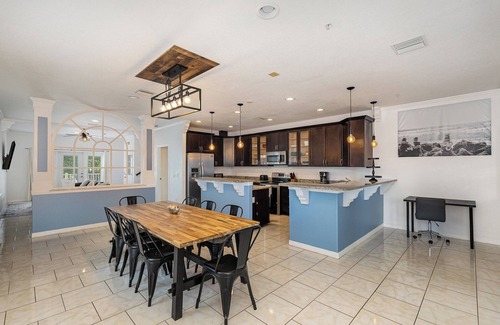 Cocoa House | Spacious and Central Downtown Cocoa Village Estate 2 with River Views!
