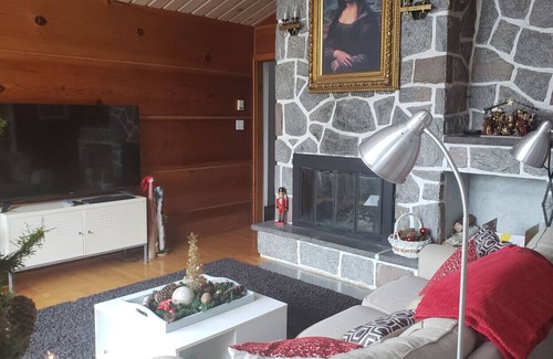 Ivry-sur-le-Lac House | Spacious and Cozy Cottage House