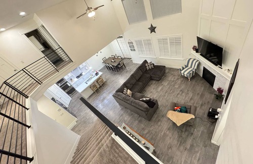 Vineyard House | Spacious and comfortable 5-bedroom house in charming Vineyard Area!