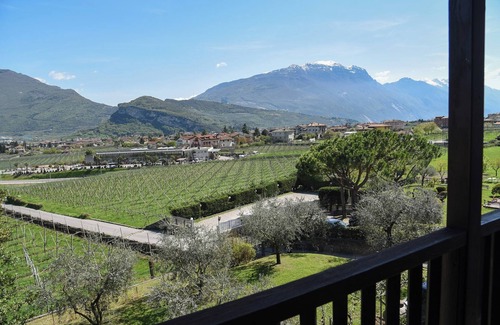 Riva del Garda Apartment | Spacious and Elegant Holiday Apartment "Mandorlo" with Balcony and Air Conditioning