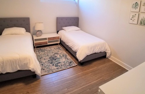Cote-Des-Neiges—Notre-Dame-De-Grace Apartment | Spacious and elegant 2 bedroom in Montreal
