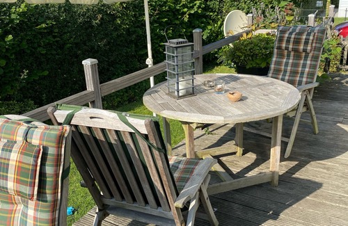 Nieuwvliet House | Spacious and friendly caravan in a quiet location close to the beach