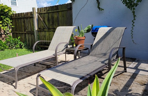 Golden Gate House | Spacious and fully renovated home, free parking