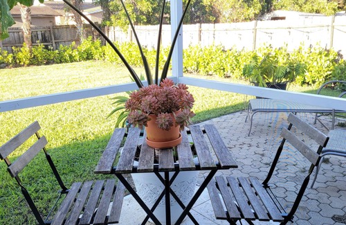 Golden Gate House | Spacious and fully renovated home, free parking