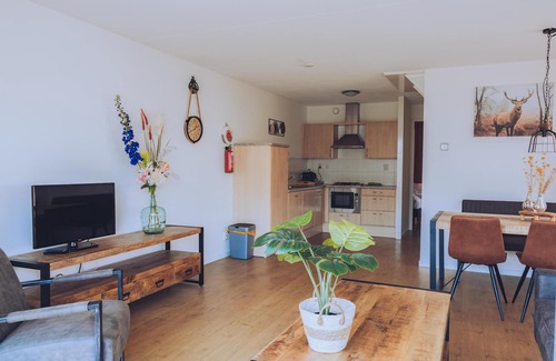 Municipality of Uitgeest House | Spacious and modern house right at the water