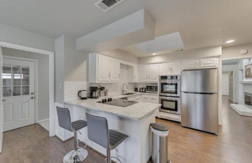 Plano House | Spacious and Modern Home with Private Pool
