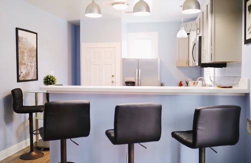 Esplanade Ridge House | Spacious and new home, 2 Br/8 guests!
