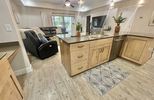 St. George Condo | Spacious and newly remodeled. 2 KING SUITES & Bunkroom with XBOX for the kids.