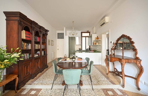 San Marco Apartment | Spacious and Scenic Apartment at the Fenice Theatre
