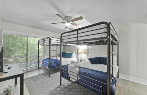 Arlington Apartment | Spacious and Stylish Apartment right by ATT Stadium!
