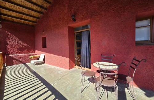 Bellver de Cerdanya Apartment | Spacious apartment in Bellver de Cerdanya 150 m² with balcony