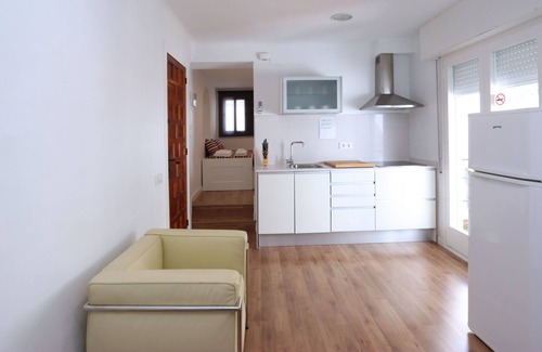 Arenys de Mar Apartment | Spacious Apartment for 2 with Balcony
