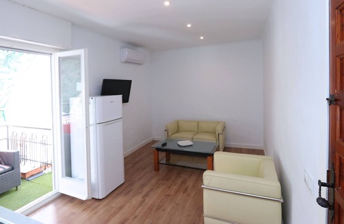 Arenys de Mar Apartment | Spacious Apartment for 2 with Balcony