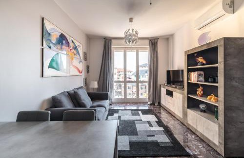 Arenzano Apartment | Spacious apartment 4 min to the beach