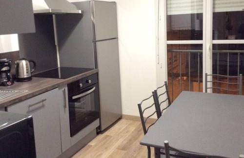 Saint-Jacques - Nazareth Apartment | Spacious apartment-Doutre-St Jacques- 3 bedrooms