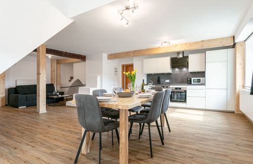 Moederbrugg Apartment | Spacious apartment in ski and hiking region