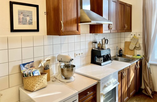 Blasewitz Apartment | Spacious apartment in a historic villa with two bedrooms.