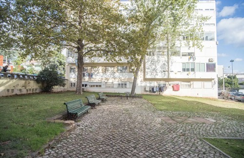 Belem Apartment | Spacious apartment in Belém. Family sized retreat, walking distance to monuments