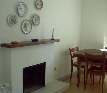 Ceraso Apartment | Spacious apartment in Ceraso with mountain view